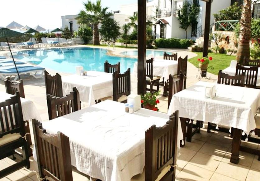 Sunny Garden Nilufer Hotel Turgutreis Bagian luar foto