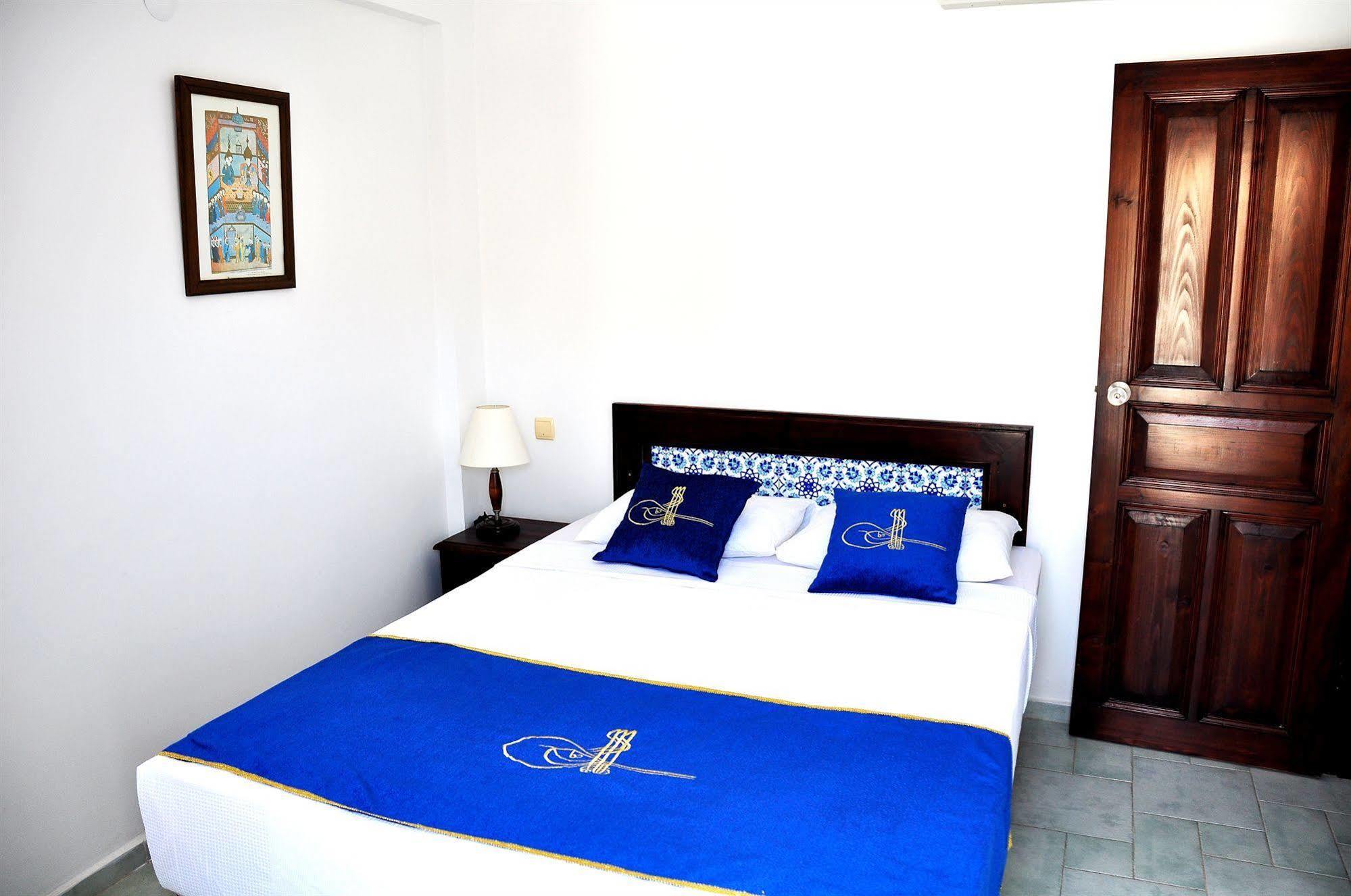 Sunny Garden Nilufer Hotel Turgutreis Bagian luar foto